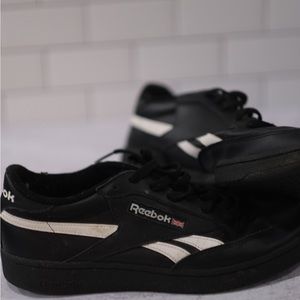 Reebok Mens Shoe Size 9.5